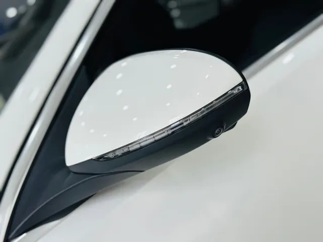 Mercedes-Benz C-Class — Фото автомобиля 12