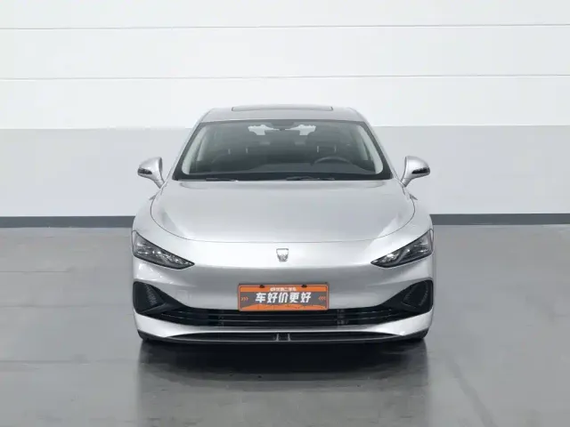Roewe D7 — Фото автомобиля 3
