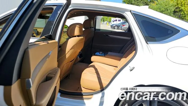 Genesis G80 Бензин 2.5 турбо AWD — Фото автомобиля 11