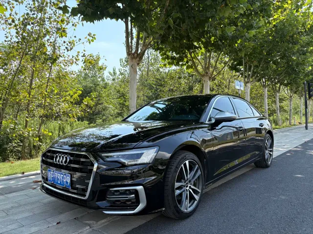 Фотография автомобиля — Audi A6L