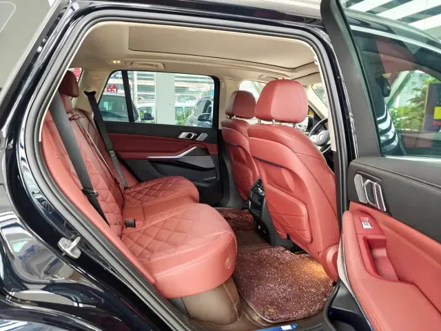 BMW X5 — Фото автомобиля 12