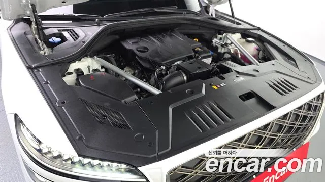 Genesis GV70 2.5T Бензин AWD — Фото автомобиля 4