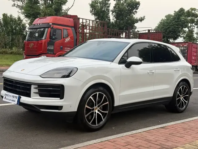 Фотография автомобиля — Porsche Cayenne