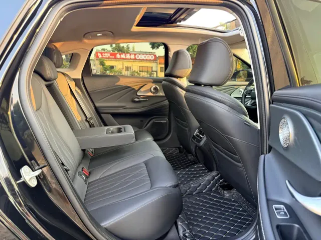 Chery Arrizo 8 — Фото автомобиля 8