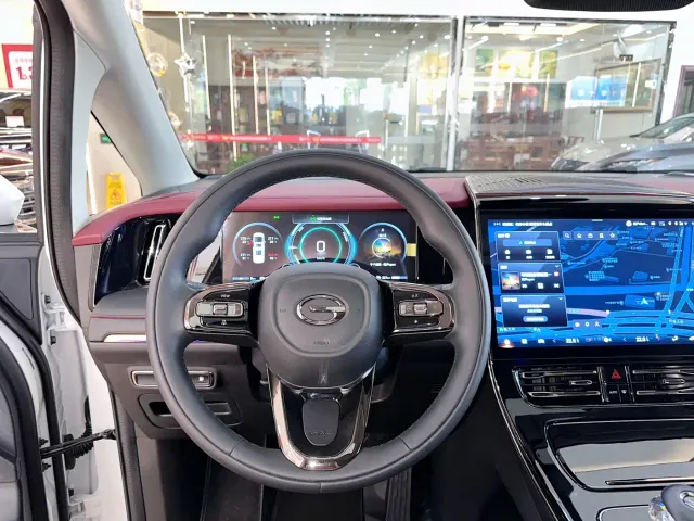 GAC Trumpchi E9 — Фото автомобиля 8