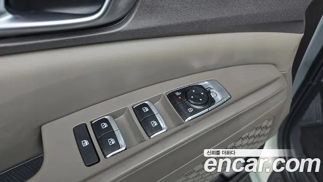 Kia Carnival 4th Gen — Фото автомобиля 30