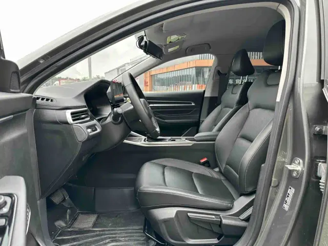 Geely Emgrand — Фото автомобиля 6