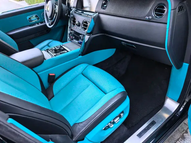 Rolls-Royce Cullinan — Фото автомобиля 11