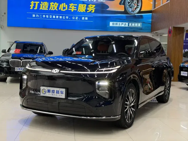 Фотография автомобиля — Changan Qiyuan Q07