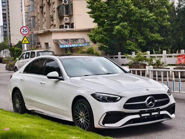 Mercedes-Benz C-Class — Фото автомобиля 3