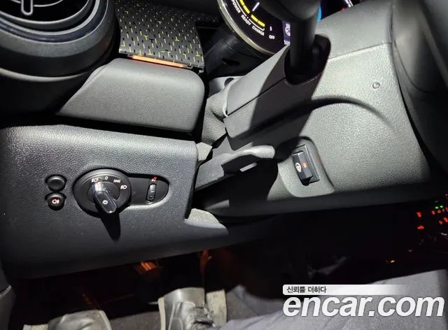 MINI Cooper Cooper Electric — Фото автомобиля 9