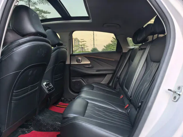 Chery Arrizo 8 — Фото автомобиля 6