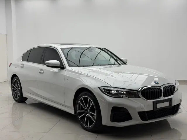 BMW 3 Series — Фото автомобиля 3