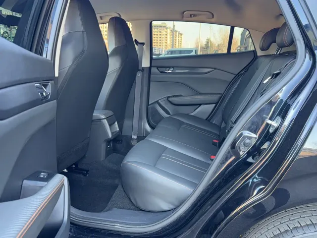 Dongfeng Yixuan — Фото автомобиля 12