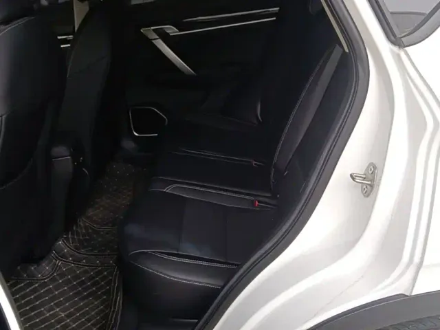 Geely Binyue 2025 1.5L CVT Super Edition MAX — Фото автомобиля 16