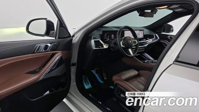BMW X6 xDrive40i M Sport — Фото автомобиля 10