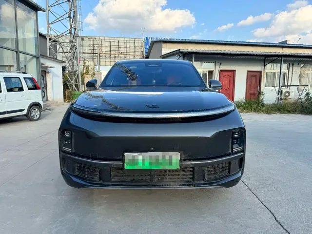 Li Auto L9 — Фото автомобиля 2