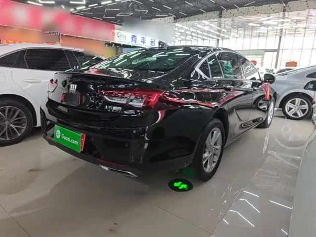 Buick Regal — Фото автомобиля 6