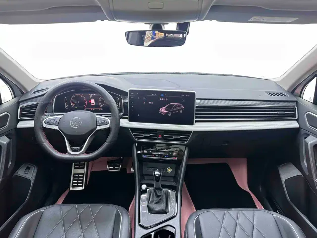 Volkswagen Tiguan L — Фото автомобиля 11