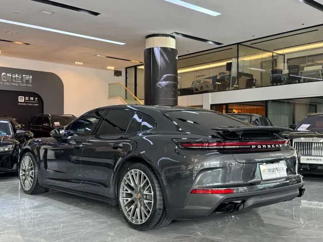 Porsche Panamera — Фото автомобиля 14