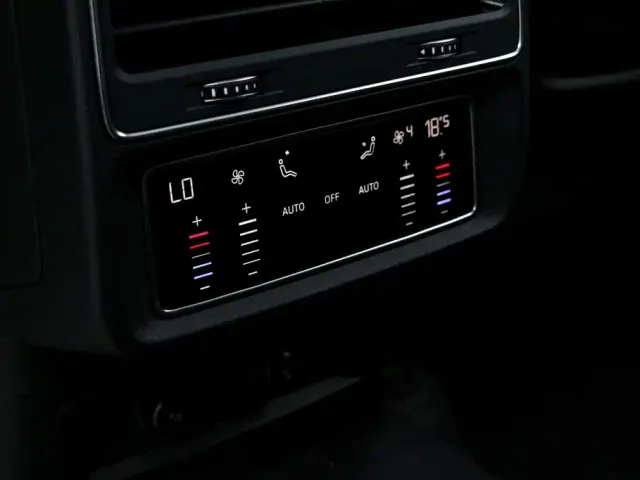 Audi Q7 — Фото автомобиля 17