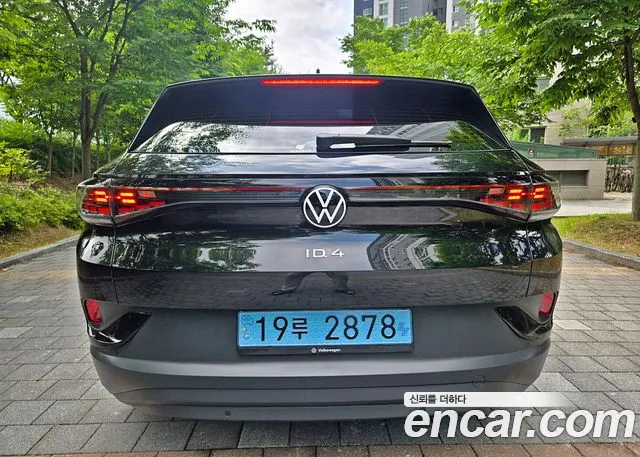 Volkswagen ID.4 — Фото автомобиля 6