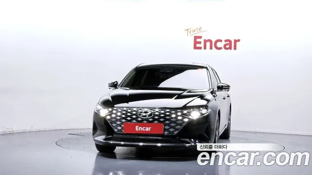 Hyundai Grandeur Grandeur (New) — Фото автомобиля 3