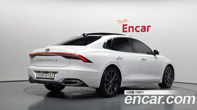 Hyundai Grandeur Новый Grandeur IG — Фото автомобиля 2