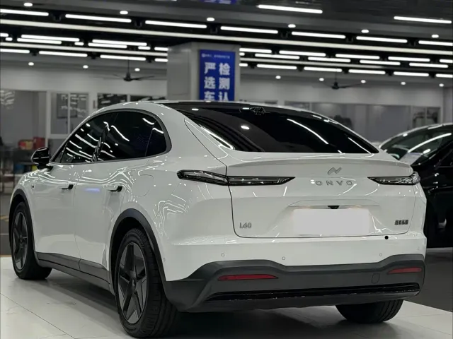 Onvo L60 — Фото автомобиля 4