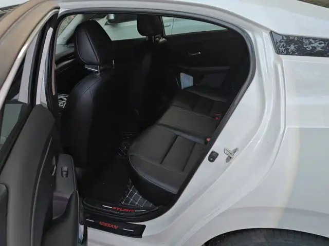 Nissan Sylphy — Фото автомобиля 11