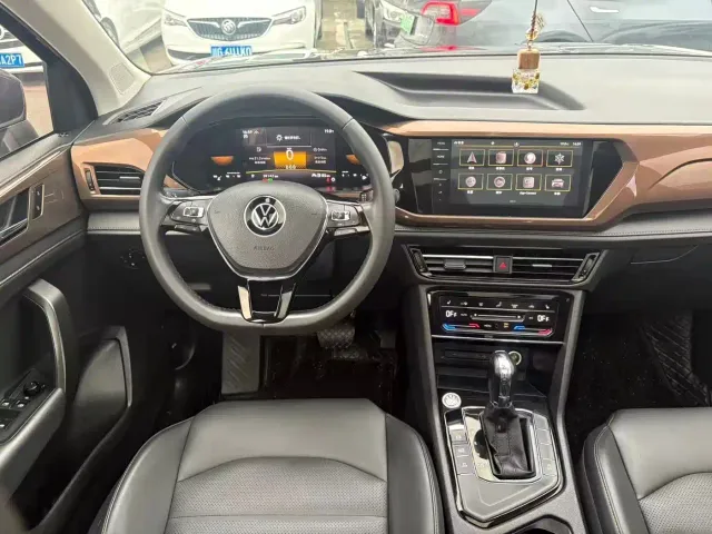 Volkswagen Tharu — Фото автомобиля 6