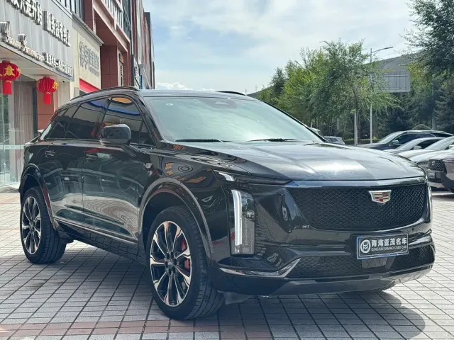 Cadillac XT5 — Фото автомобиля 3