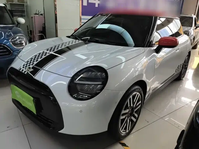 Фотография автомобиля — MINI Cooper