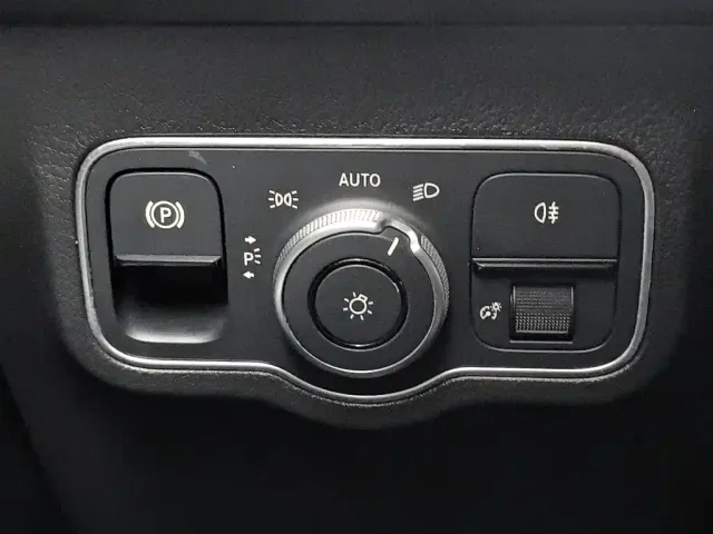 Mercedes-Benz GLB-Class — Фото автомобиля 21