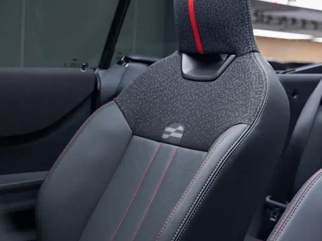 MINI Hatch — Фото автомобиля 14