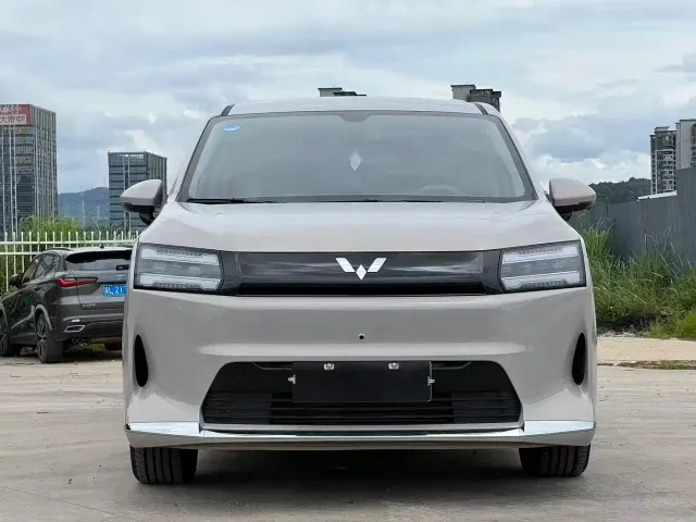 Wuling Starlight 730 — Фото автомобиля 2