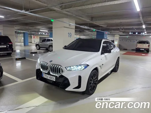 Фотография автомобиля — BMW X6 G06