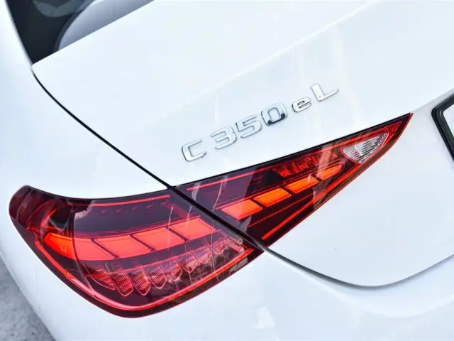 Mercedes-Benz C-Class — Фото автомобиля 19