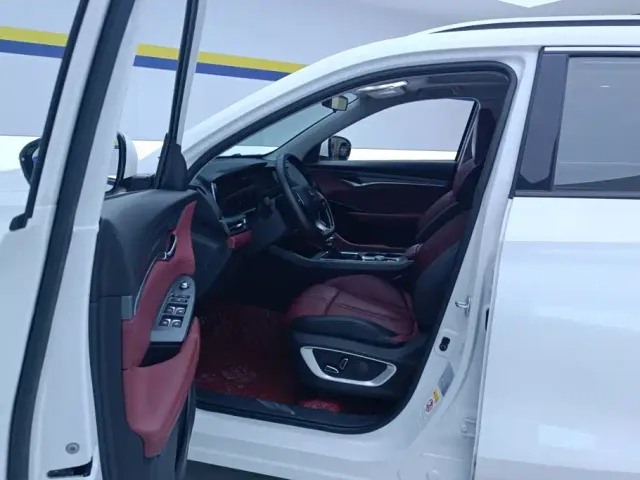 Changan CS75 Plus — Фото автомобиля 9