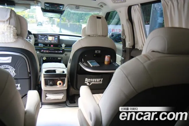 Kia Carnival Generation 4 — Фото автомобиля 14