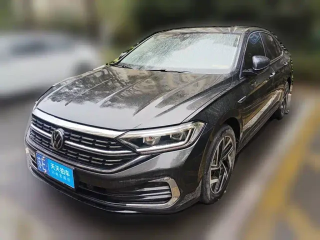 Фотография автомобиля — Volkswagen Sagitar