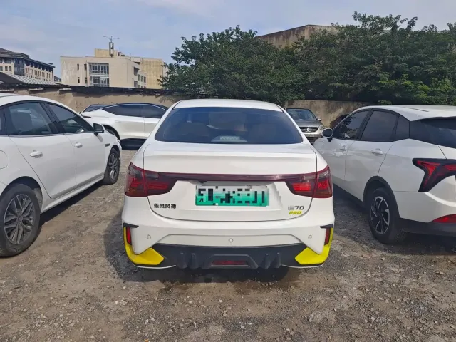 Dongfeng Fengshen E70 — Фото автомобиля 5