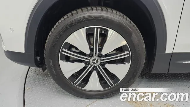 Mercedes-Benz EQB X243 — Фото автомобиля 5