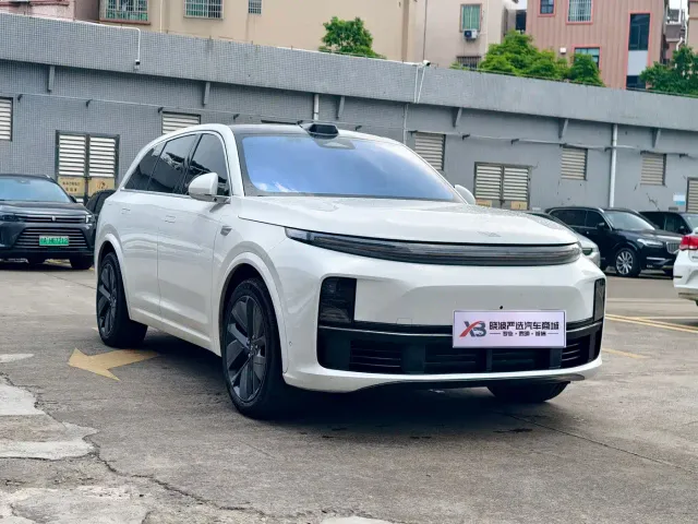 Li Auto L7 — Фото автомобиля 2