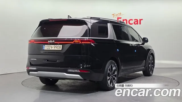 Kia Canival Carnival 4 поколение 9 мест Prestige — Фото автомобиля 2
