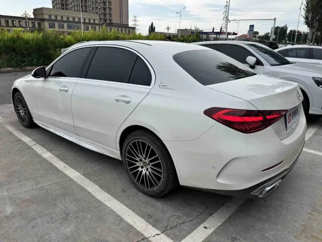 Mercedes-Benz C-Class — Фото автомобиля 4