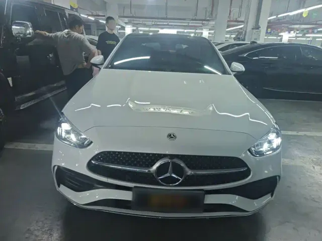 Mercedes-Benz C-Class — Фото автомобиля 2