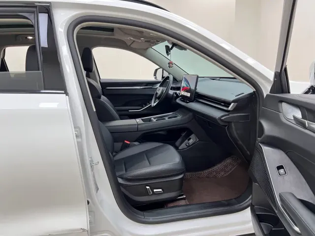 Haval H6 — Фото автомобиля 28