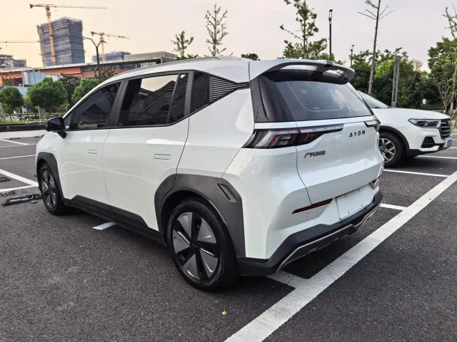 GAC Aion Y — Фото автомобиля 17