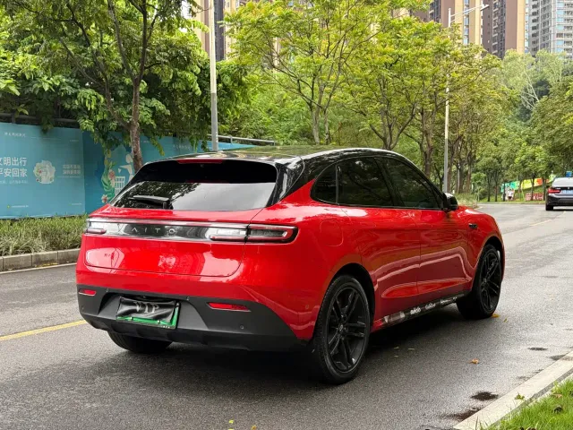 Aito M5 — Фото автомобиля 10